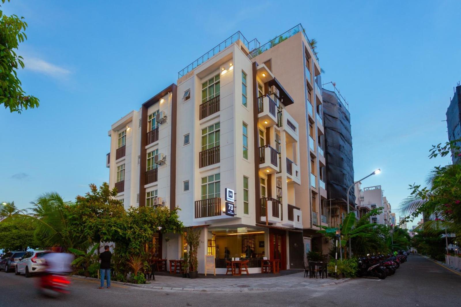 Express Inn At Hulhumale Exterior photo